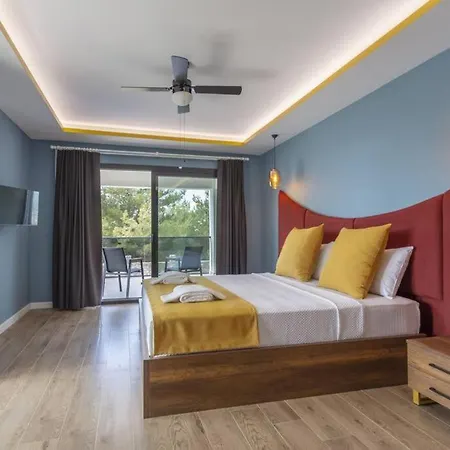 ölüdeniz De şık Tasarımlı Lüx Havuzlu özel Fethiye